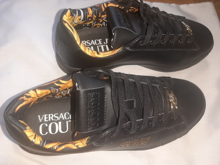 Дамски обувки  Versace Jeans Couture !