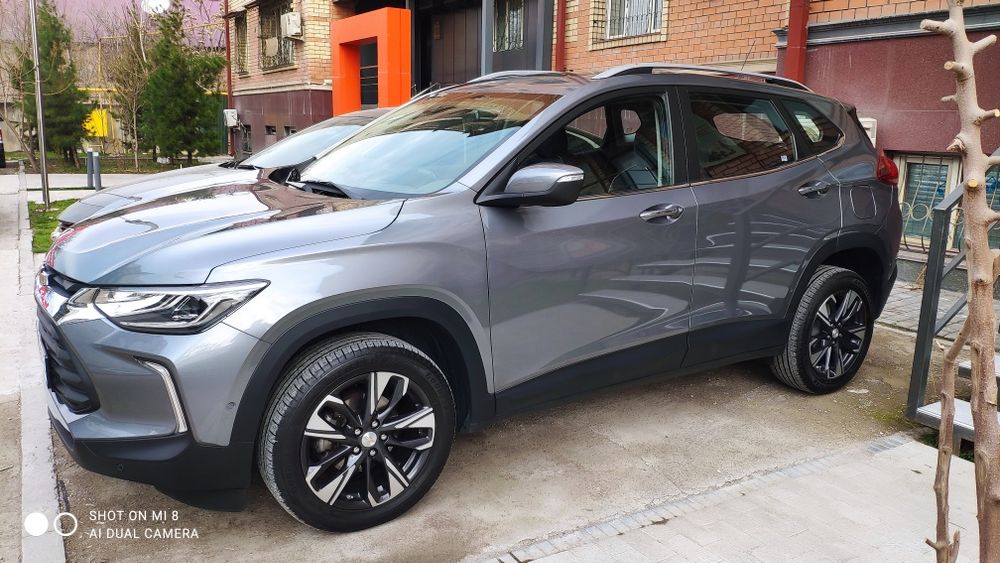 Tracker Premier 2023