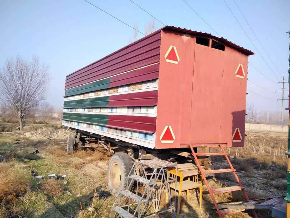 Пчеловодный павильон, прицеп