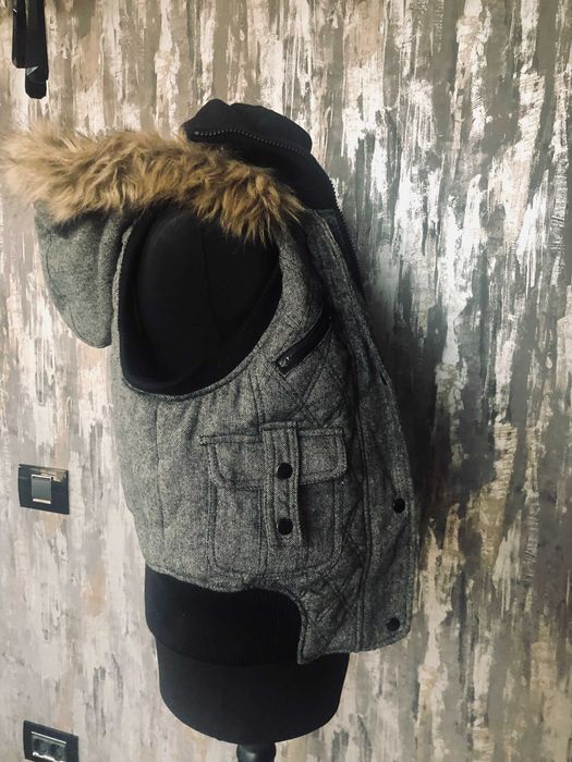 Vesta noua cu gluga oversize matlasata amestec lana ZARA