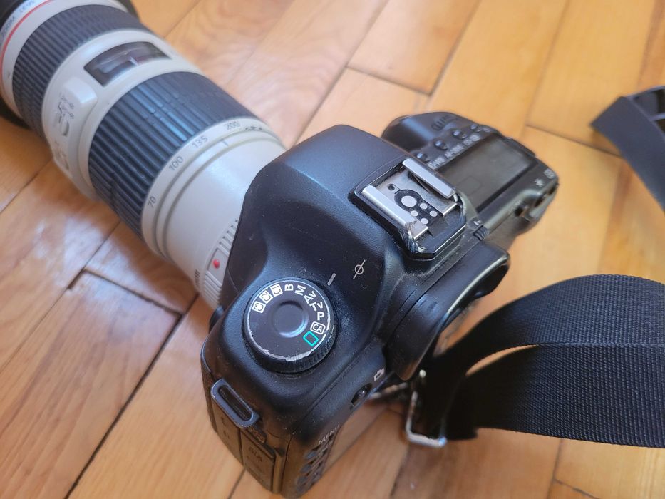 Canon 5D Mark 2 cu Canon 70-200 f4 IS