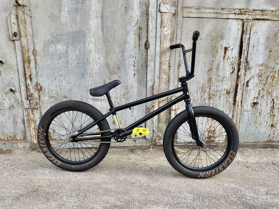 ВМХ-велосипед Eastern Nightwasp 20 дюймов.