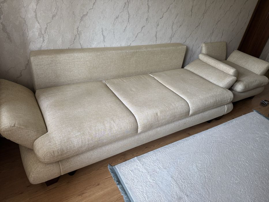 Продам Белорусский диван с 2 креслами