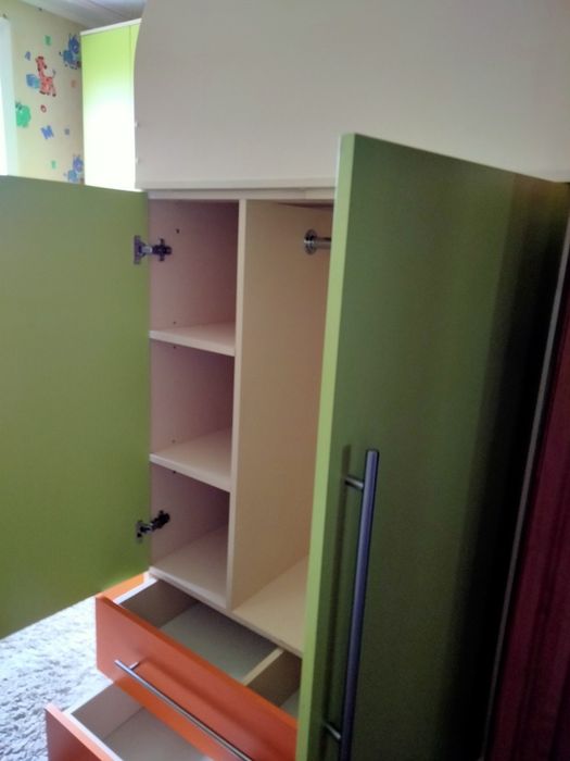 Продам детскую мебель