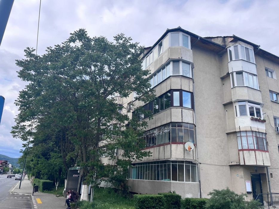 Apartament 2 camere + boxă