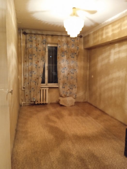 Чиланзар 5 Новза метро  продажа 2/1/4 кирпич