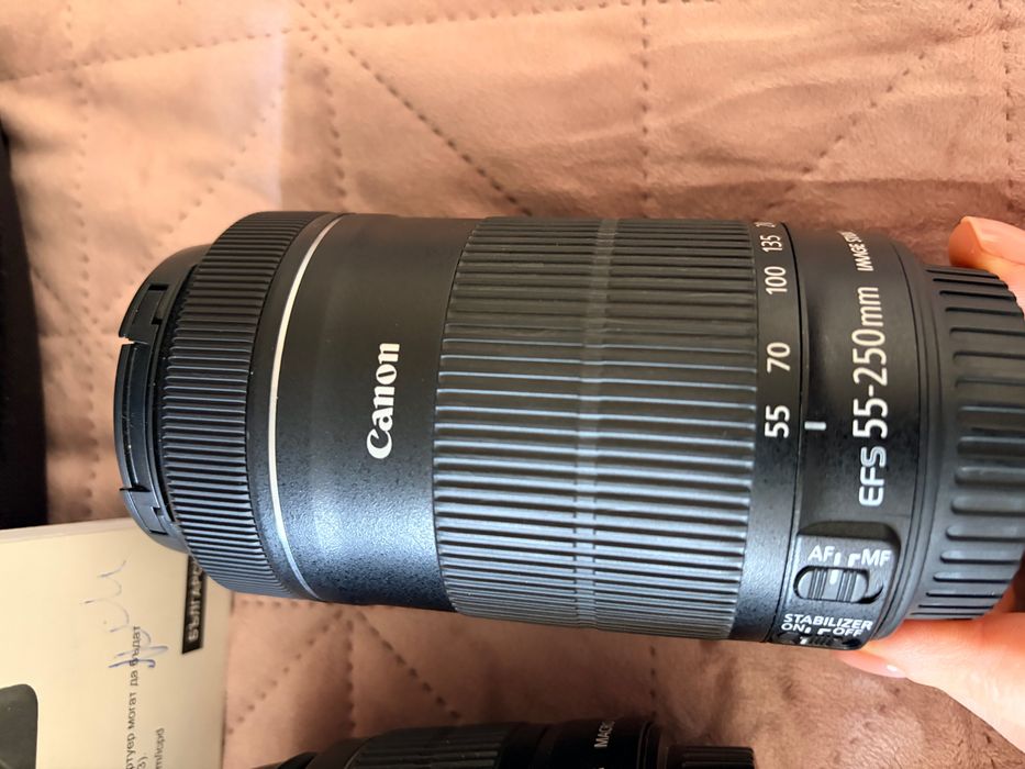 Canon EOS 1300D + обектив 55-250 mm