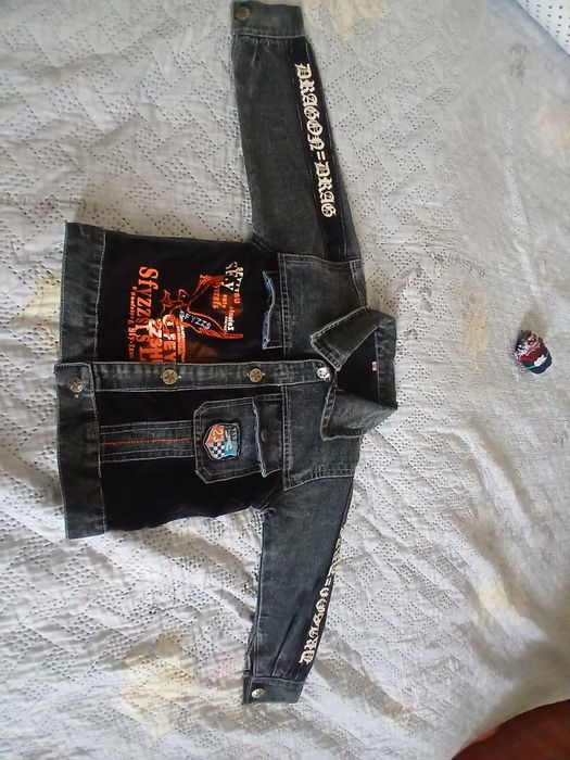 Продам детскую джинсовую куртку