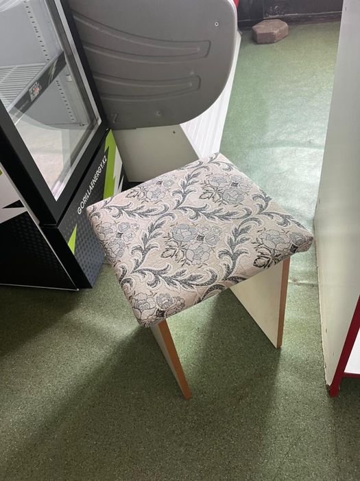 Стол                        Город Астана