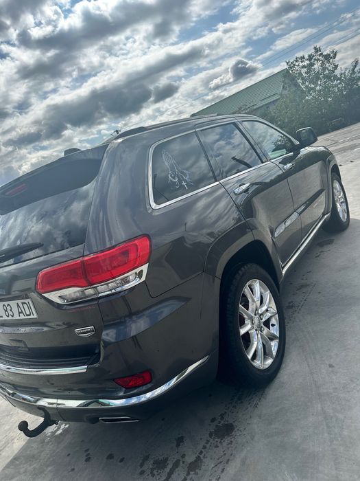 Jeep grand cherokee summit  0758581775