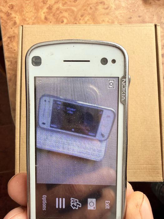 Vand Nokia N97 În stare bună decodat cu baterie în stare nouă originală și căști incluse
