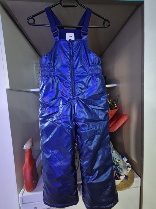 Salopeta iarna fetiță