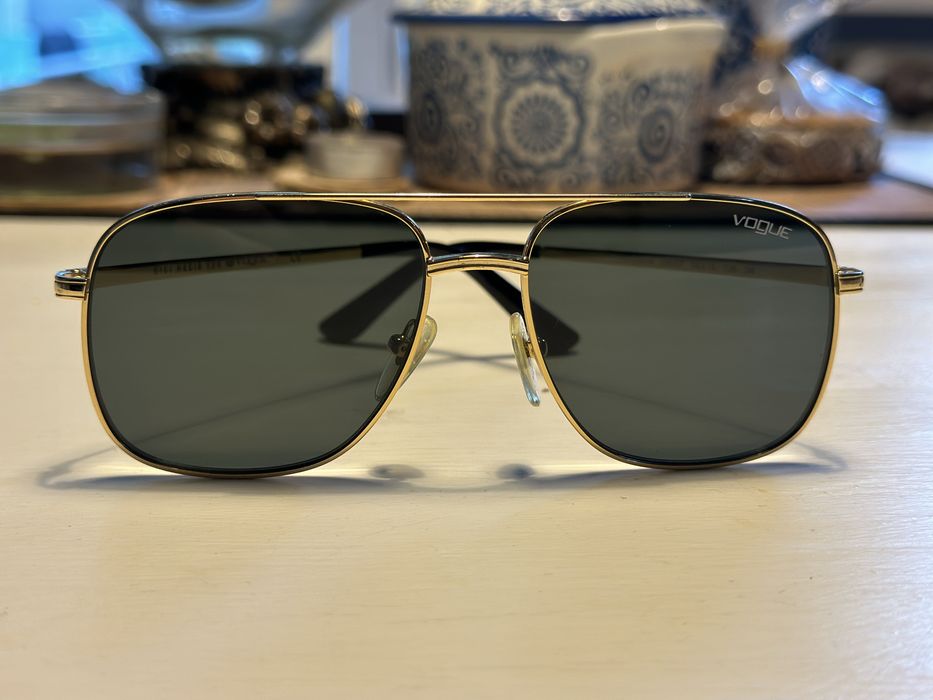 Слънчеви очила - Gigi Hadid for VOGUE