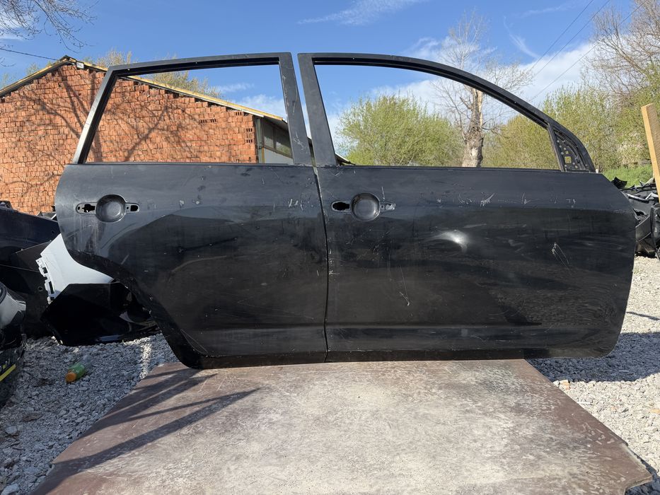 Врата Врати Toyota Rav 4 III 2006 год.-