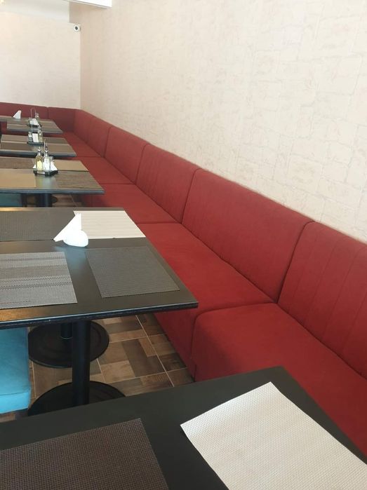 Mobilier restaurant/ canapele, mese, scaune, fotolii