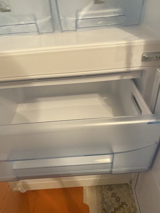 Холодильник новый
