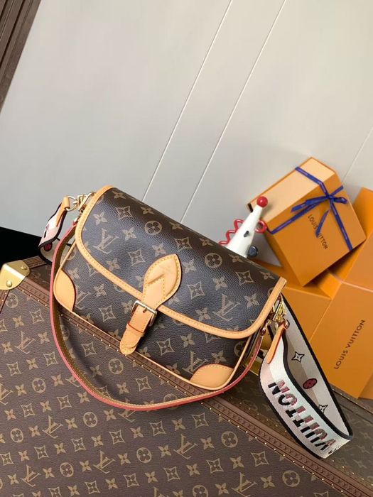 Сумка LV Louis Vuitton Diane Сэтчел
