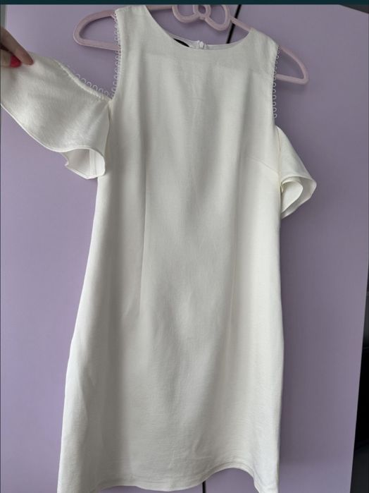 Официални рокли като нови