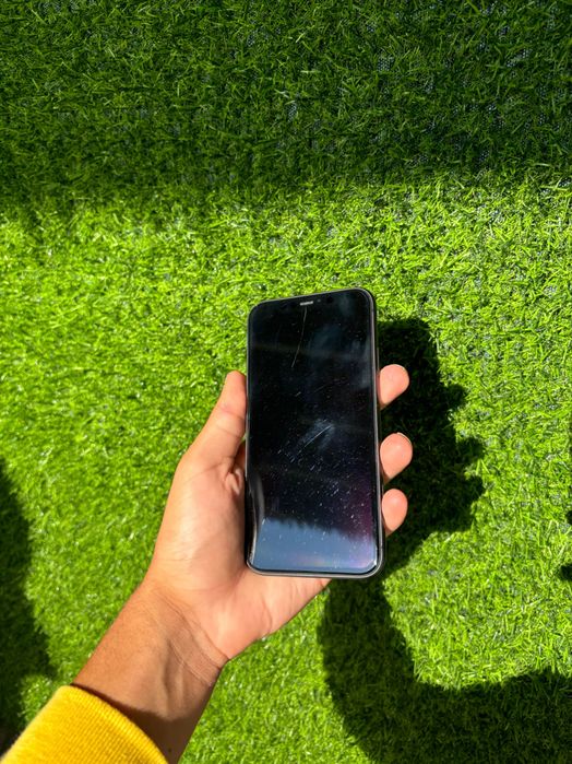 iPhone 11 перфектно състояние