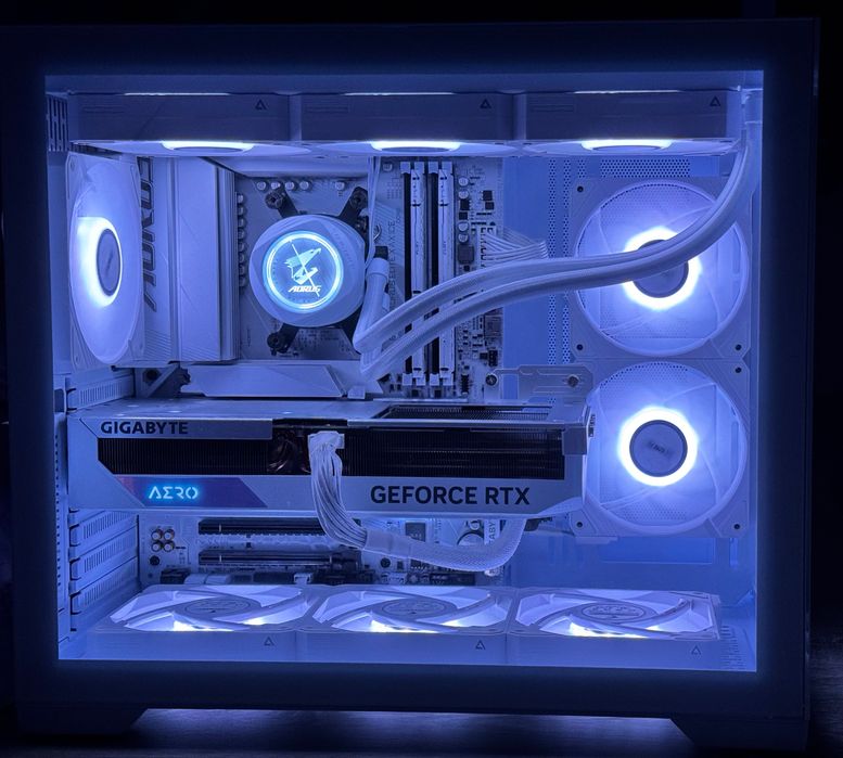 Геймърски PC AMD Ryzen 7 7800X3D / GeForce RTX 4070 Ti SUPER / RAM Kingston DDR5 32 GB 6000 MHz / SSD Kingston 2 TB