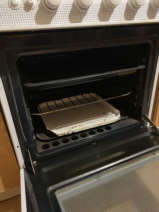 Продам газовую плиту б/у