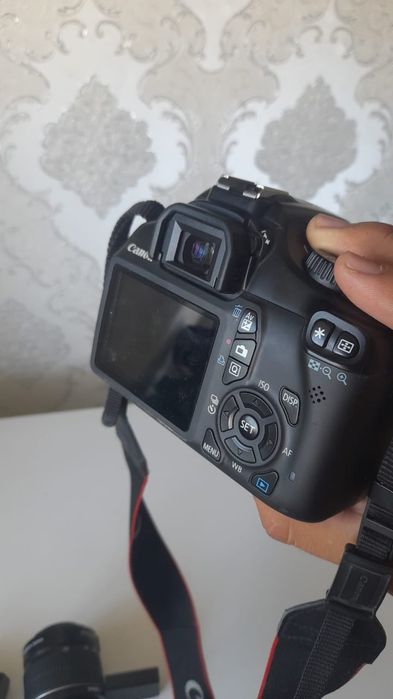 Продам фотоаппарат Canon 1100d