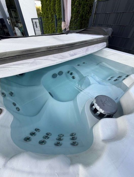 Джакузи  QCA Spas