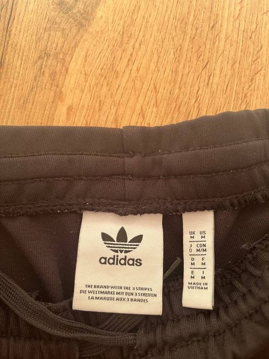 Adidas originals панталони