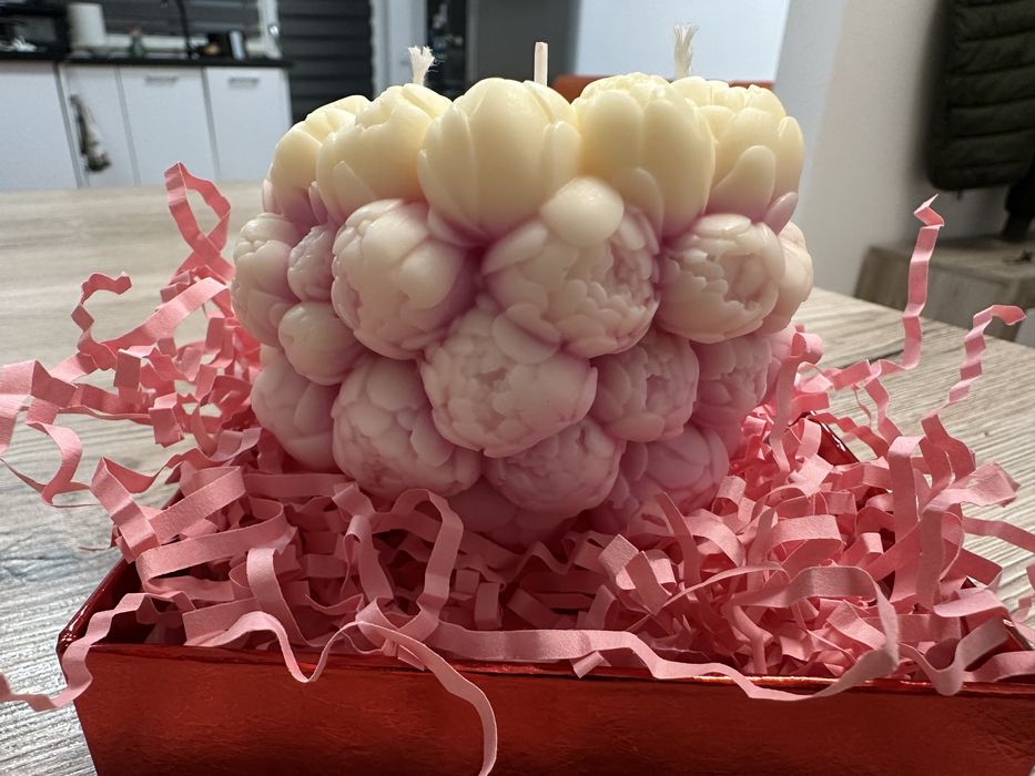 Lumânare parfumată florală - buchet de trandafiri