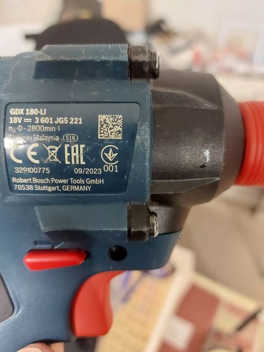 Акомулаторен ударен гайковерт PRO gdx 180-li