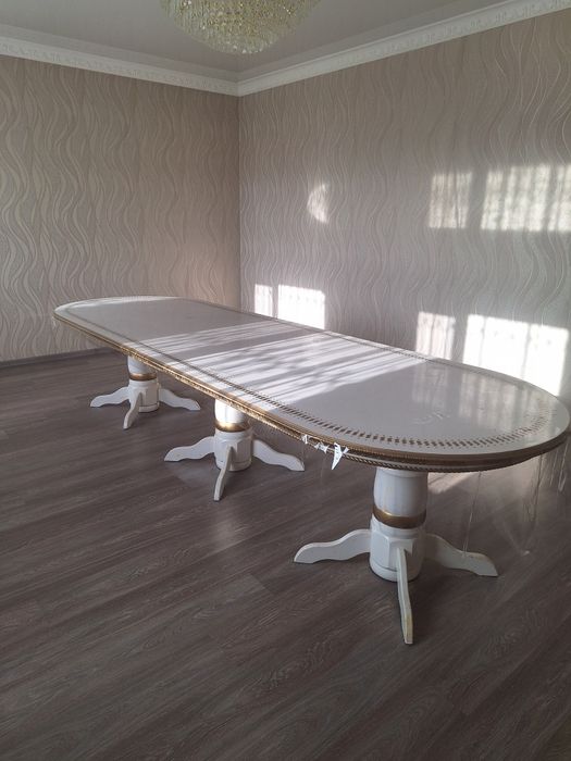 Продаю стол очень в хорошем состоянии