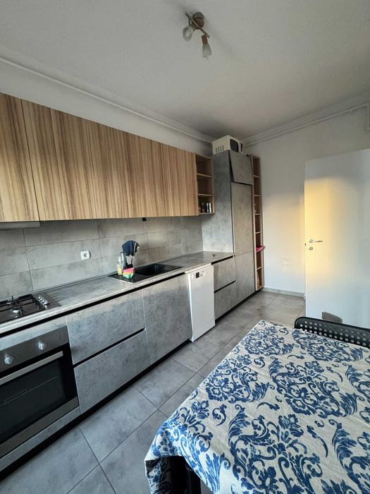 De închiriat: Apartament modern de 2 camere în Northlight Residence