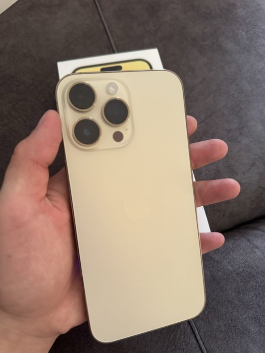 Айфон 14 промакс на 256гб!