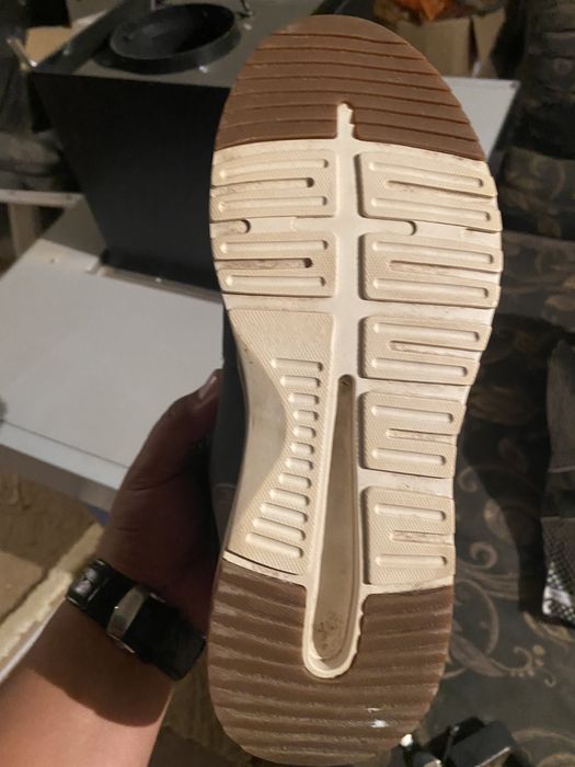 Продам зимние кроссовки MSQ