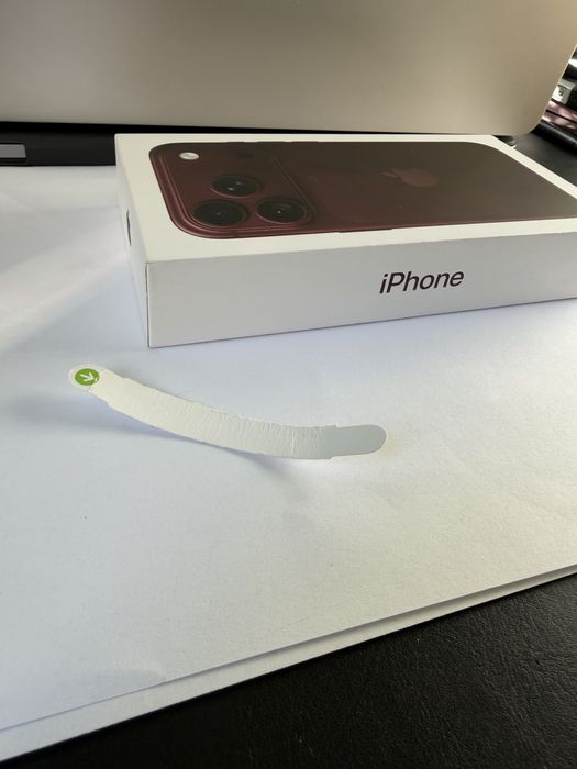 iPhone 18 Pro Burgundy 2TB -Нов!