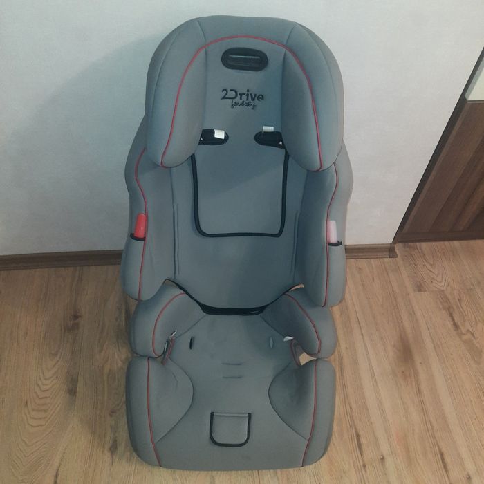 Детско столче за автомобил