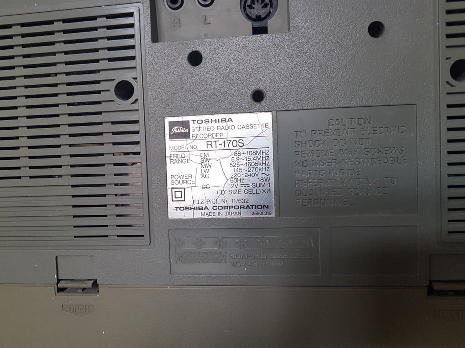 TOSHIBA RT-170S магнитола