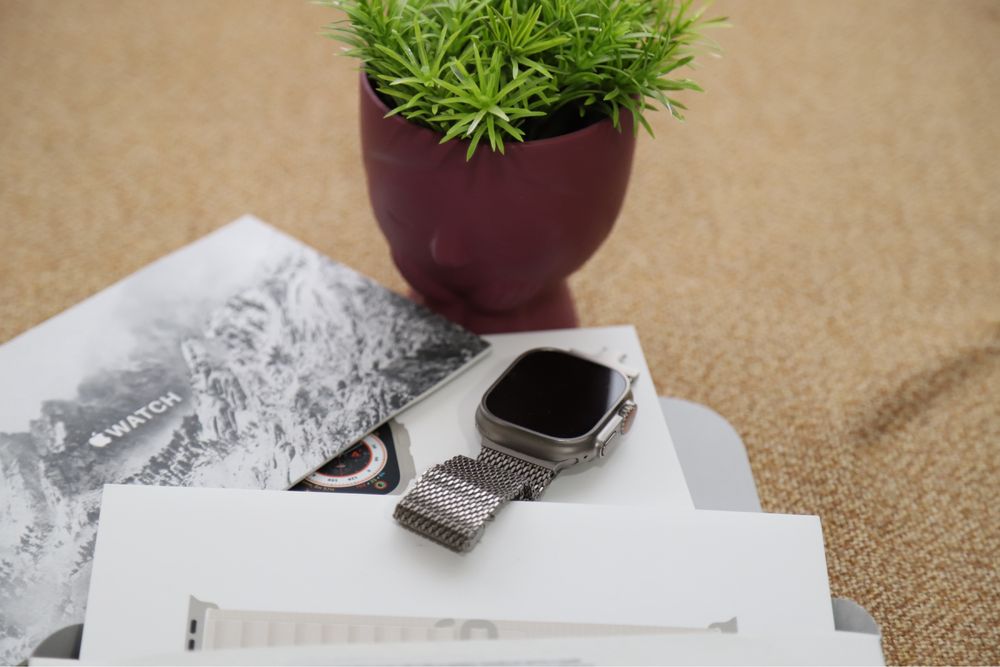 Apple Watch Ultra 49mm, с различни верижки