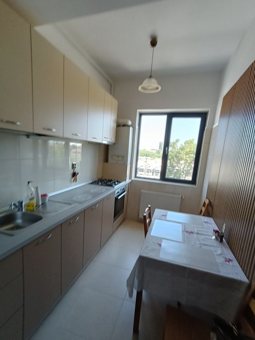 Apartament de închiriat