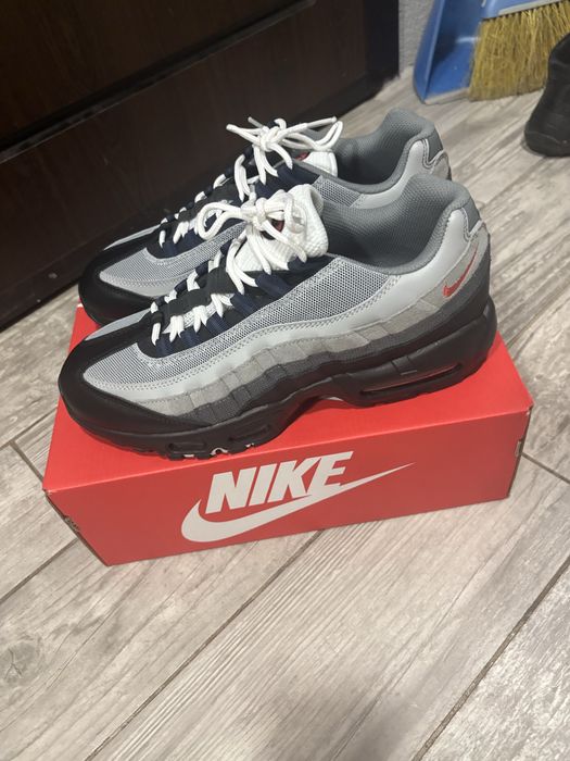 Nike air max 95 black and grey