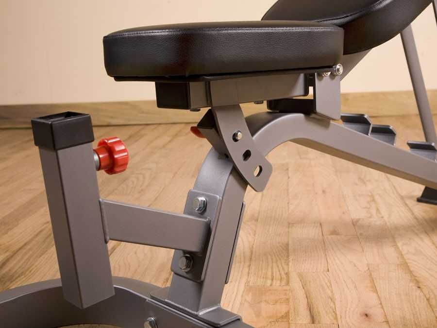 Banca  pt. abdomene, biceps, picioare impecabila BodyCraft profesional