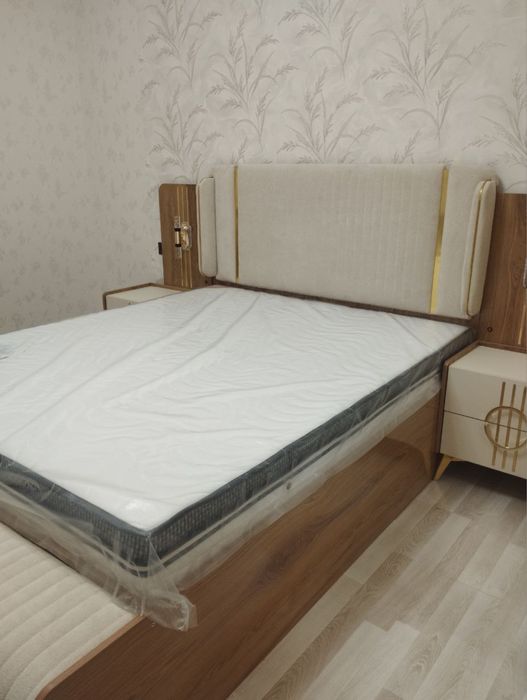 Новая спальная мебель премиум-класса в идеальном состоянии