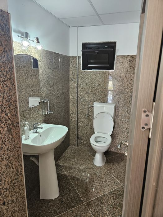 Spațiu comercial de închiriat