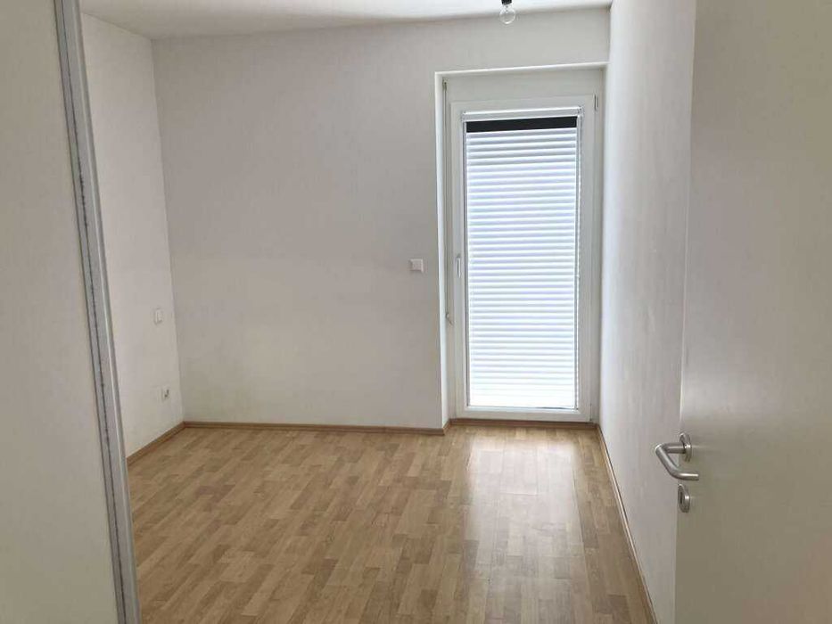 Дава се под наем Двустаен апартамент в София, Зона Б-5 - 65 кв.м за 484.5 € - Снимка #1