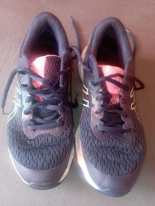 Дамски маратонки asics new balance,bench