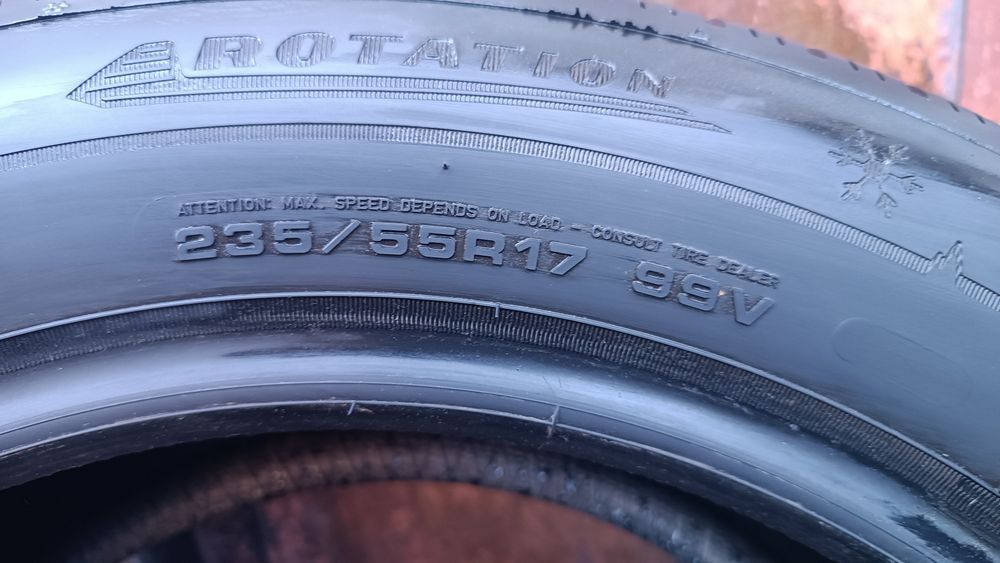 235/55/17 Dunlop