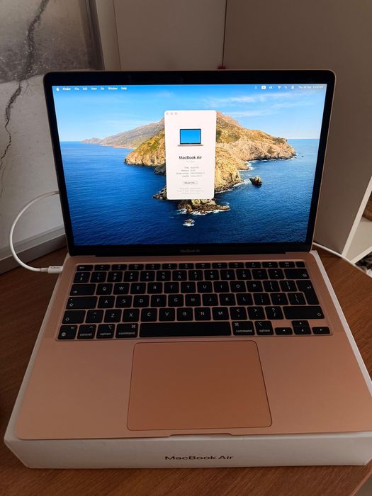 Apple MacBook Air 13" M1 (2020) – 8GB RAM, 256GB SSD – Stare buna