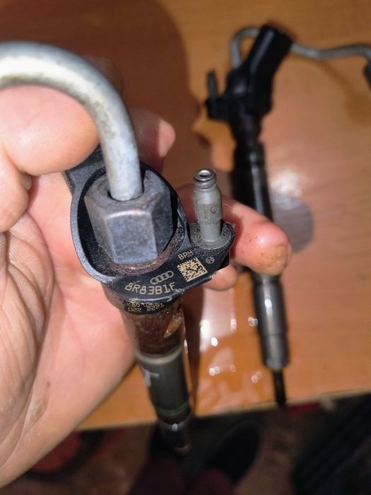 Injectoare Audi A6 an 2014 motor 3000v6 clab