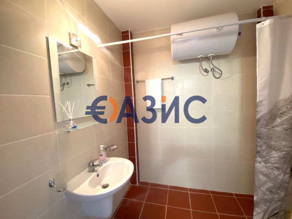 Продава се Двустаен апартамент в с. Кошарица, Област Бургас - 61 кв.м за 900 €/кв.м - Снимка #9