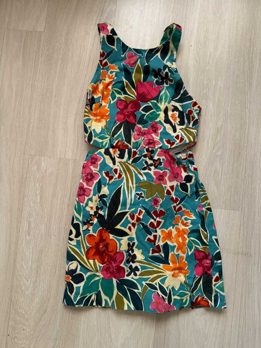 Рокля със скрити панталонки Zara